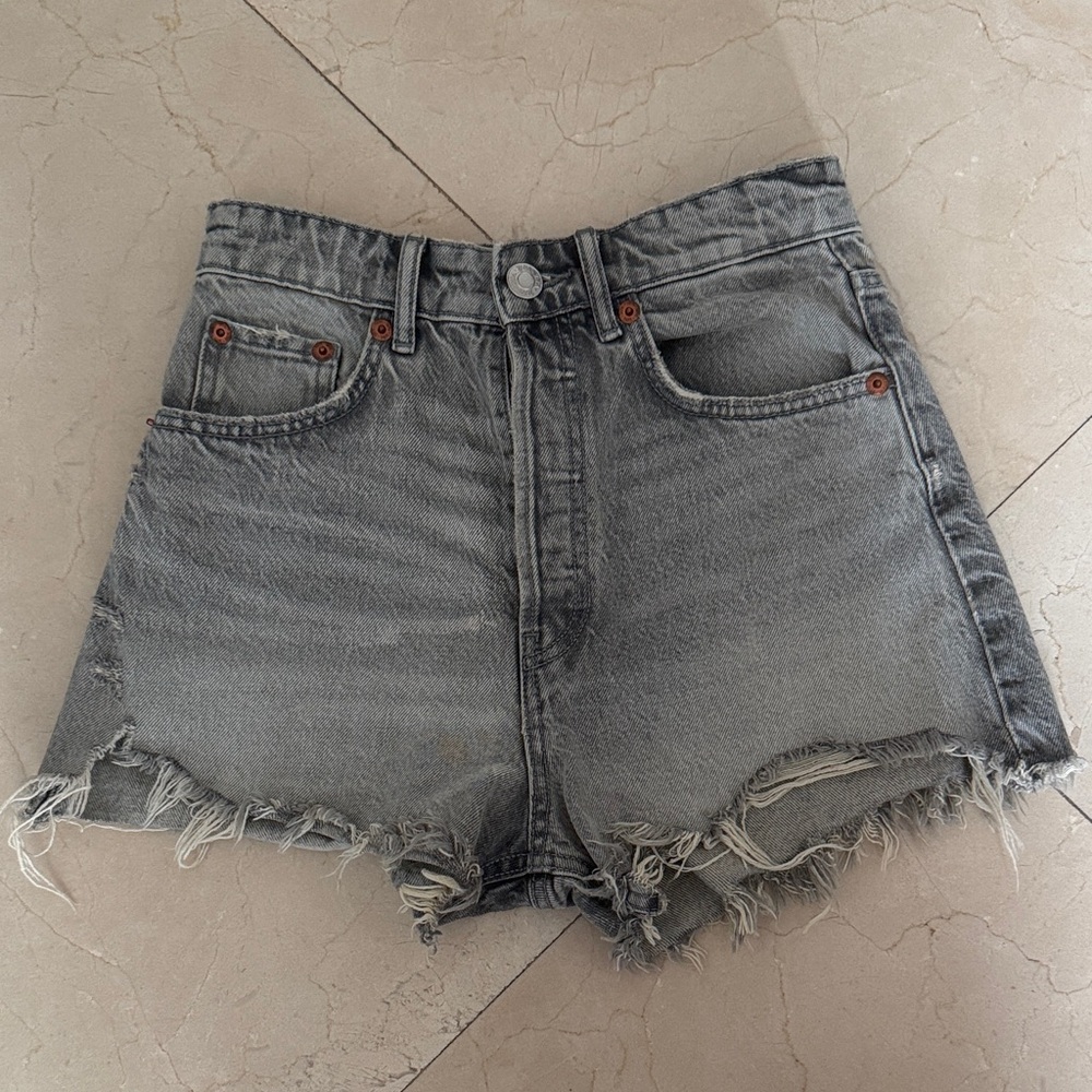 Zara Grey Denim Shorts